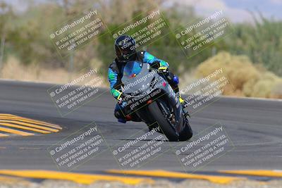 media/Oct-03-2022-Moto Forza (Mon) [[5f077a3730]]/Intermediate Group/Session 3 (Turn 3)/